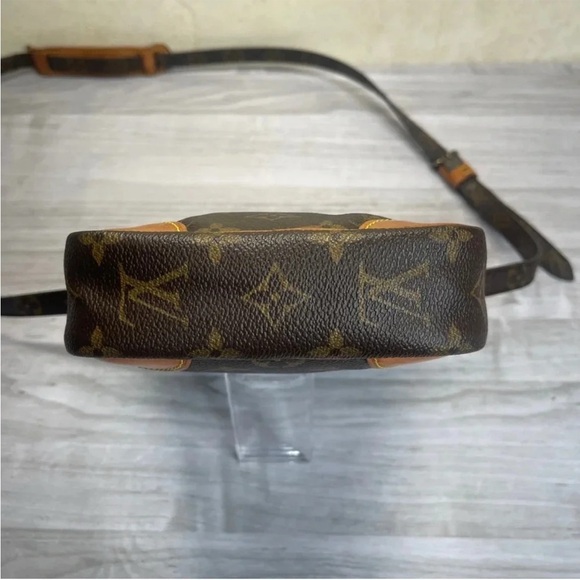 Louis Vuitton | Vintage “Danube” crossbody bag - Picture 3 of 7